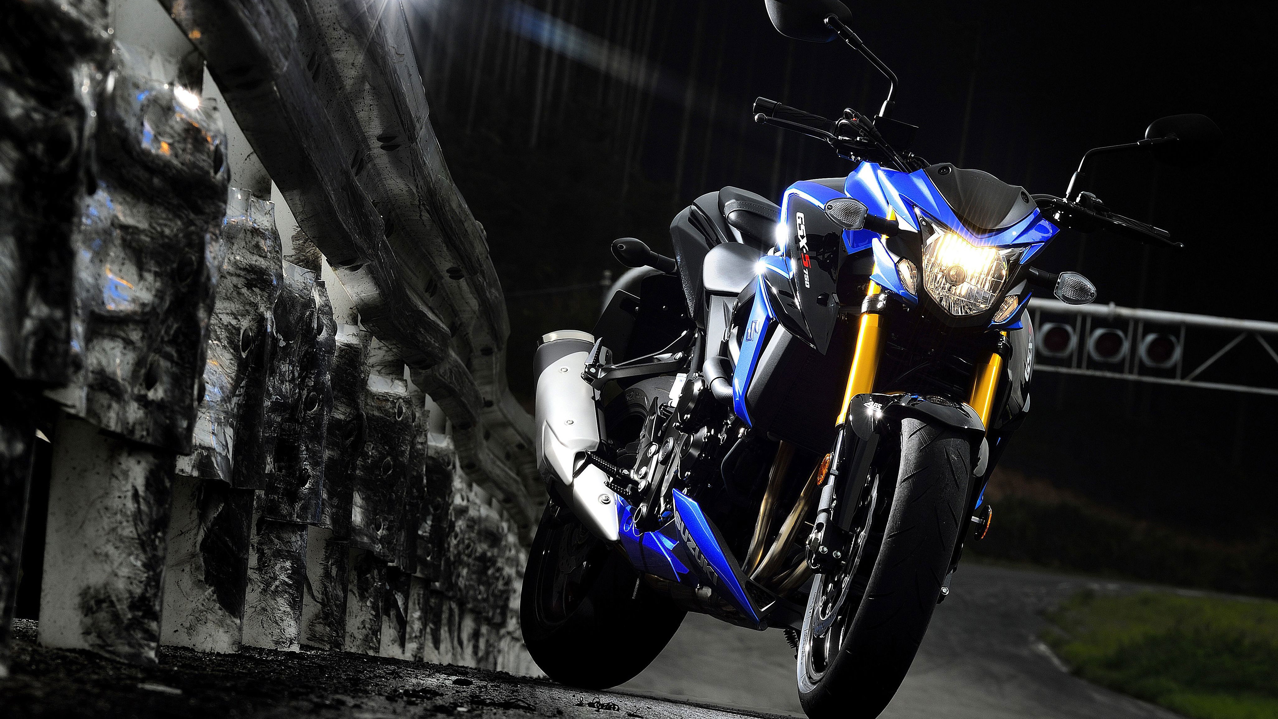 Suzuki GSX-S750