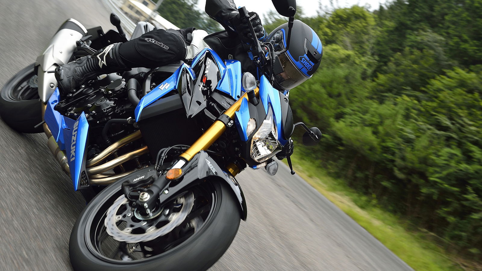 Suzuki GSX-S750