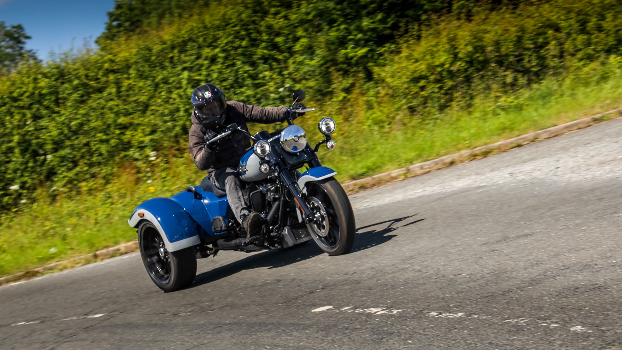 H-D-Freewheeler-Visordown-Review