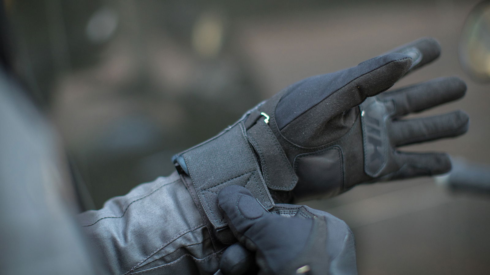 Hevik launches Rock Dark R all-weather gloves