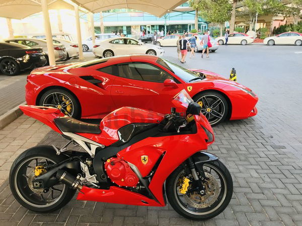 Honda CBR1000RR Fireblade Ferrari