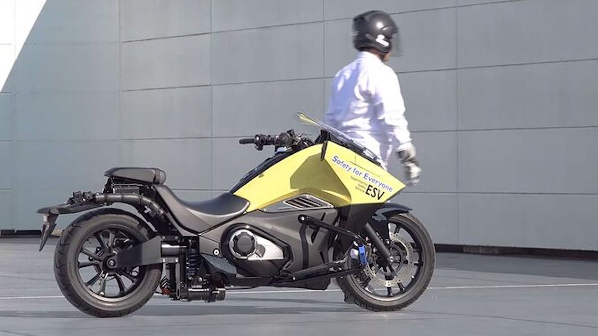 Honda-Riding-Assist-2-0-fotoshowBig-1a707ffb-1863281.jpg
