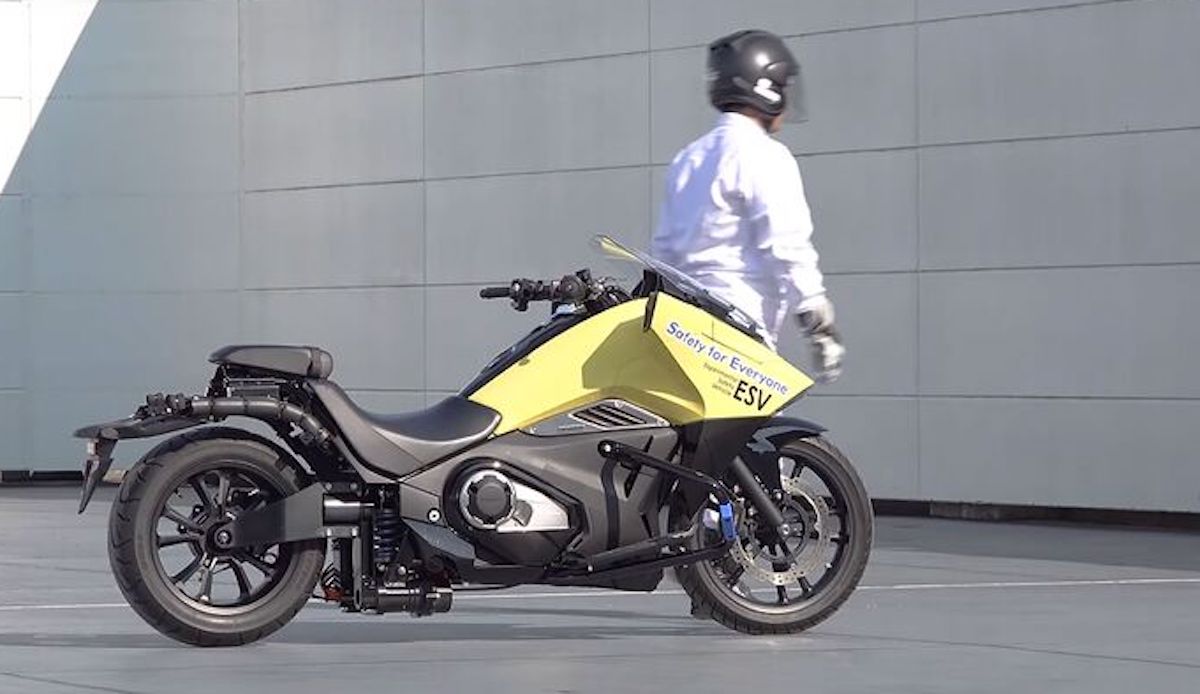 Honda-Riding-Assist-2-0-fotoshowBig-1a707ffb-1863281.jpg