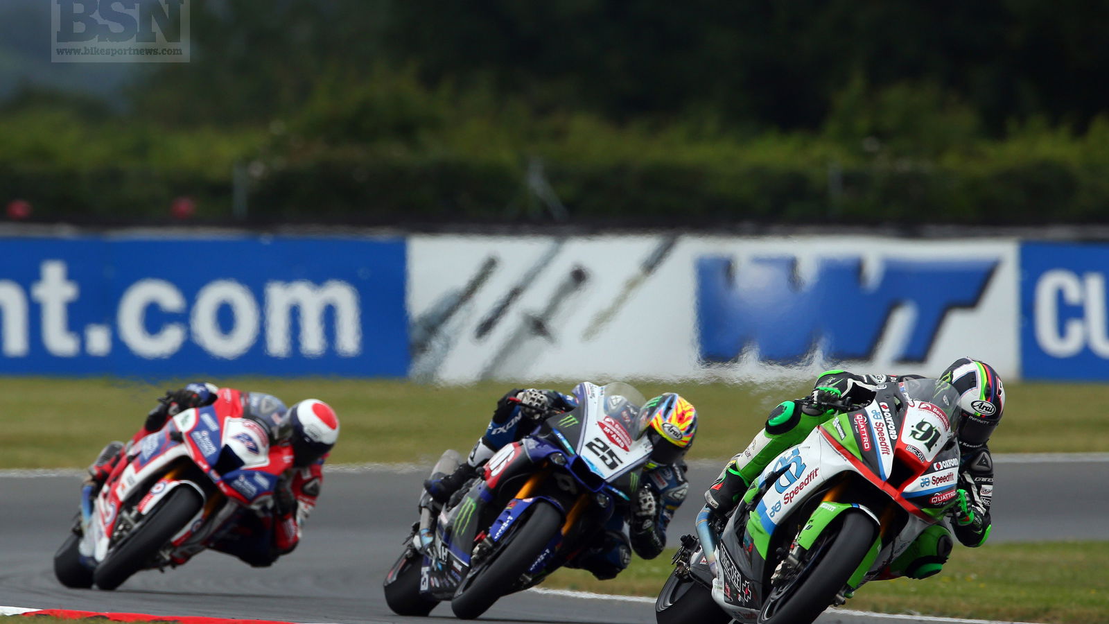 Video: Haslam and Brookes bang bars at 150mph