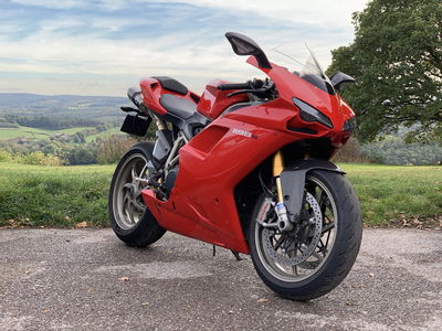 Ducati 1198 - front