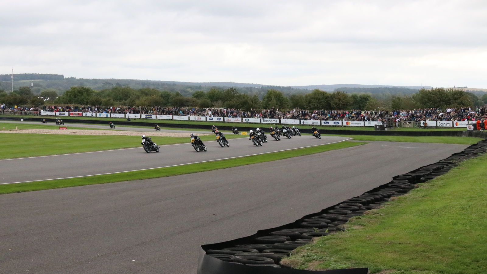 Riders rev up for Goodwood Revival