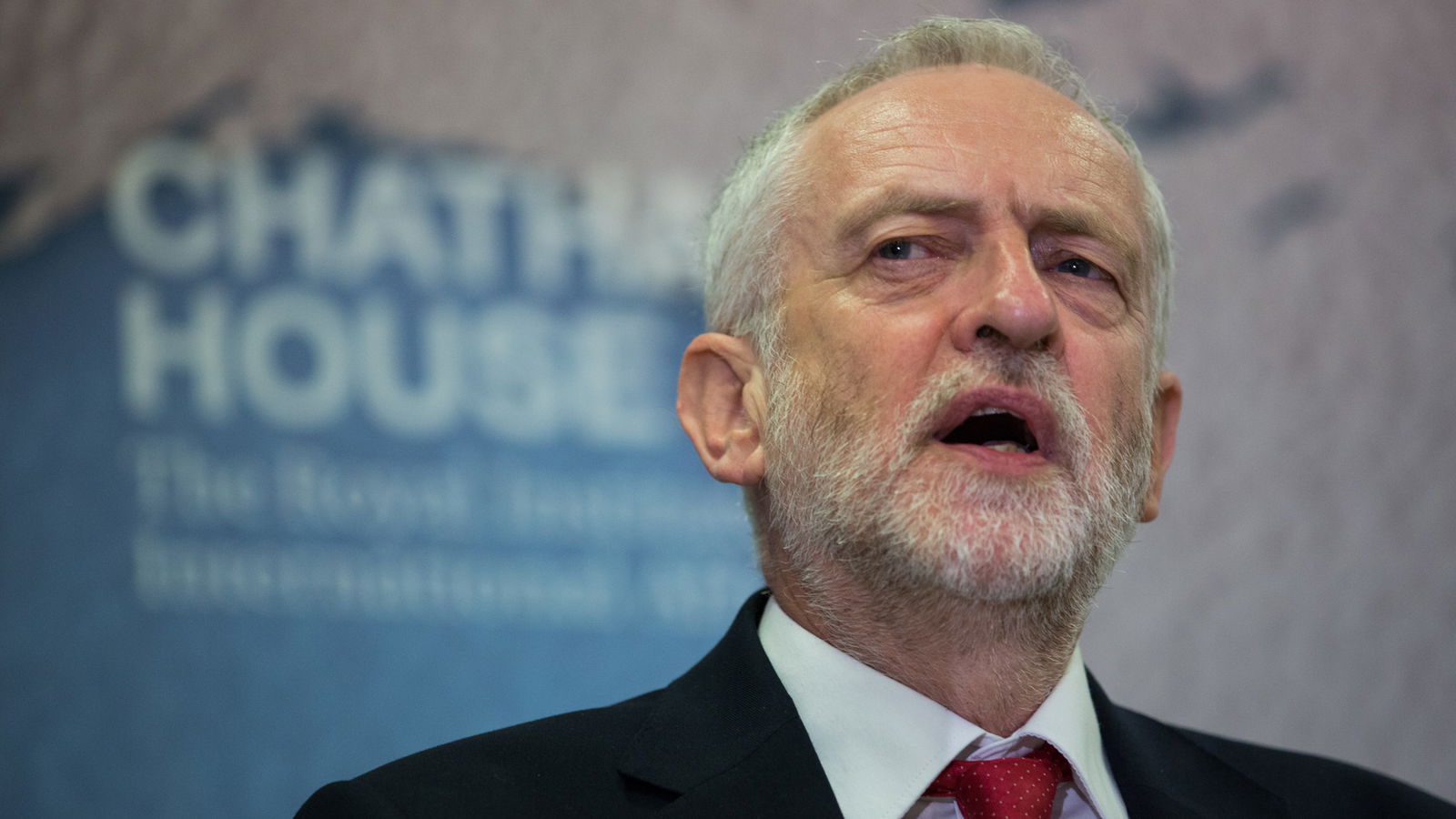 Bet they weren’t expecting that: Jeremy Corbyn’s armed cops draw guns on moped robbers