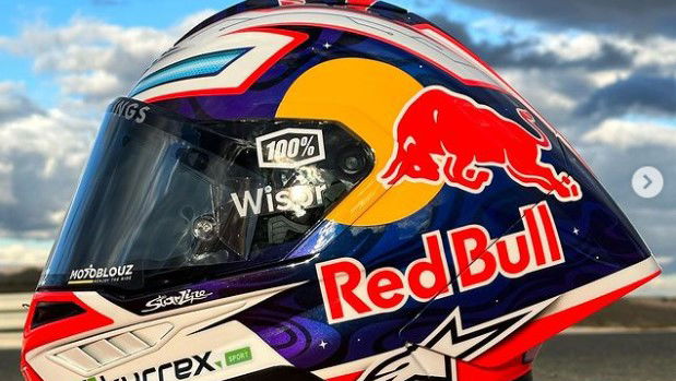 Jorge-Martin-A-Stars-Helmet