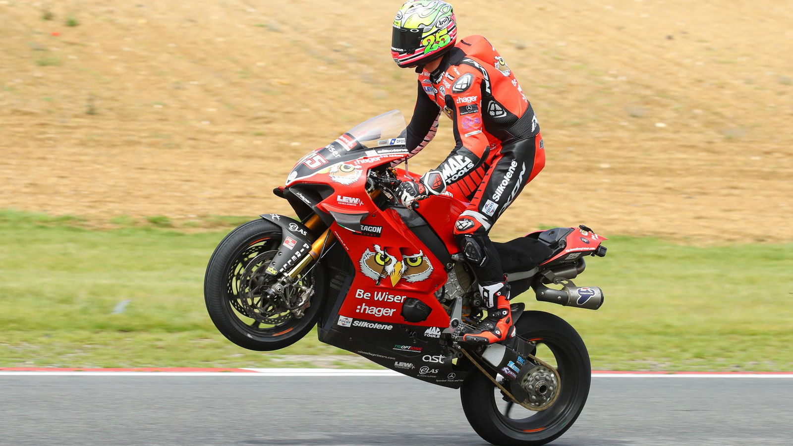 Brookes tops podium credit reckoning with smart double