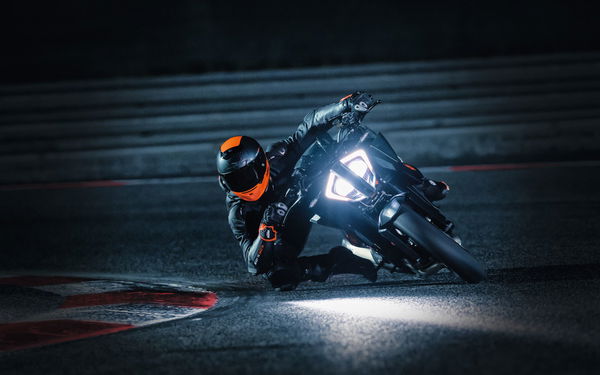 KTM 1290 SUPER DUKE R 