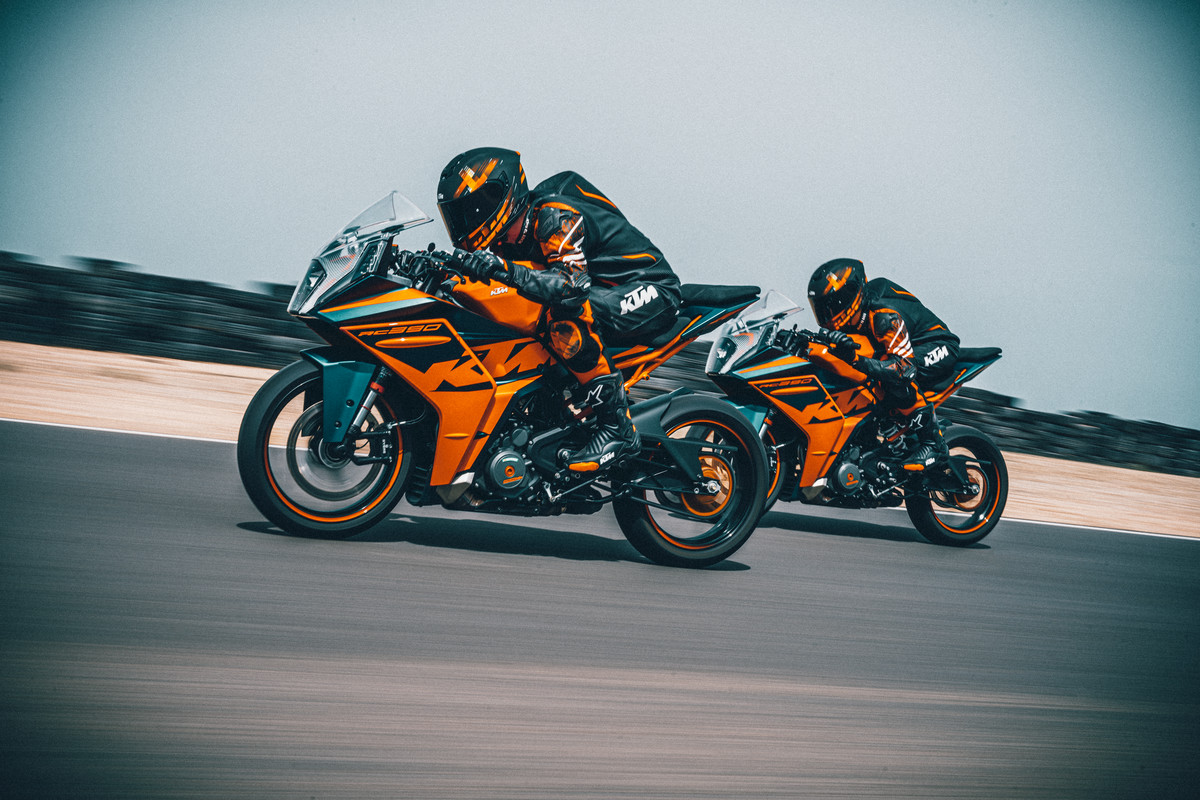 2022 KTM RC390 and RC125 of... | full specs and features | Visordown
