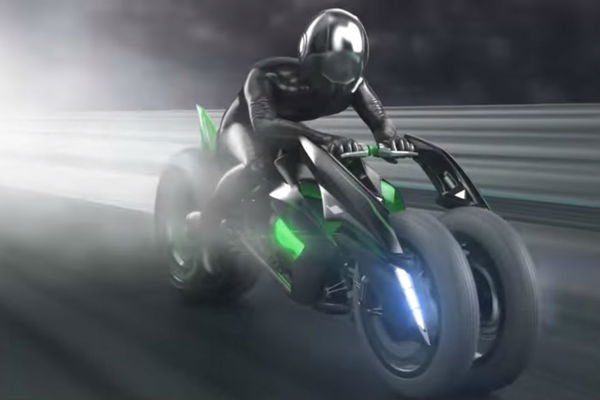 More on Kawasaki’s futuristic leaning three-wheeler