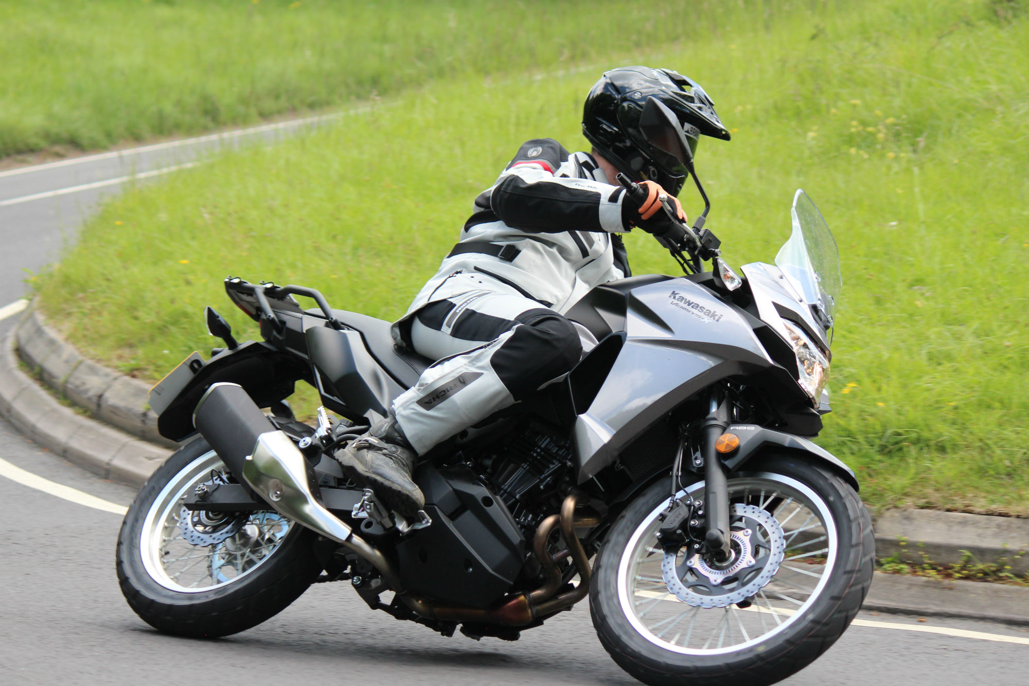 pegs torsdag blur Kawasaki Versys 300 review | Visordown