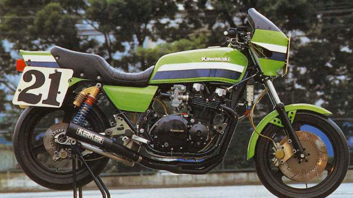 Kawasaki-Z1000R-82-2.jpg