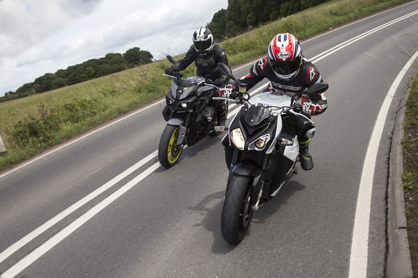 Yamaha MT-10 vs BMW S1000R video review