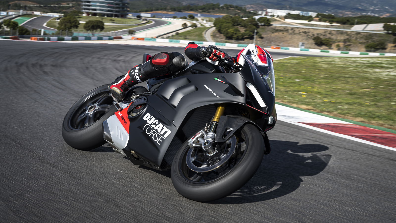 MY22_Ducati_Panigale_V4_SP2_100_UC370707_High.jpg