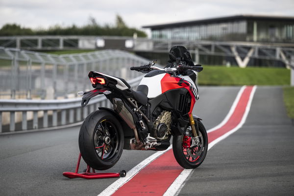 Ducati Multistrada V4 RS - rear