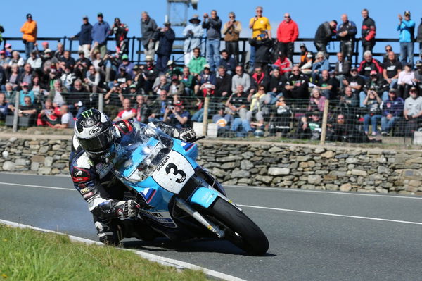 Classic TT 2019: Harrison, Anstey top Superbike, Lightweight sessions