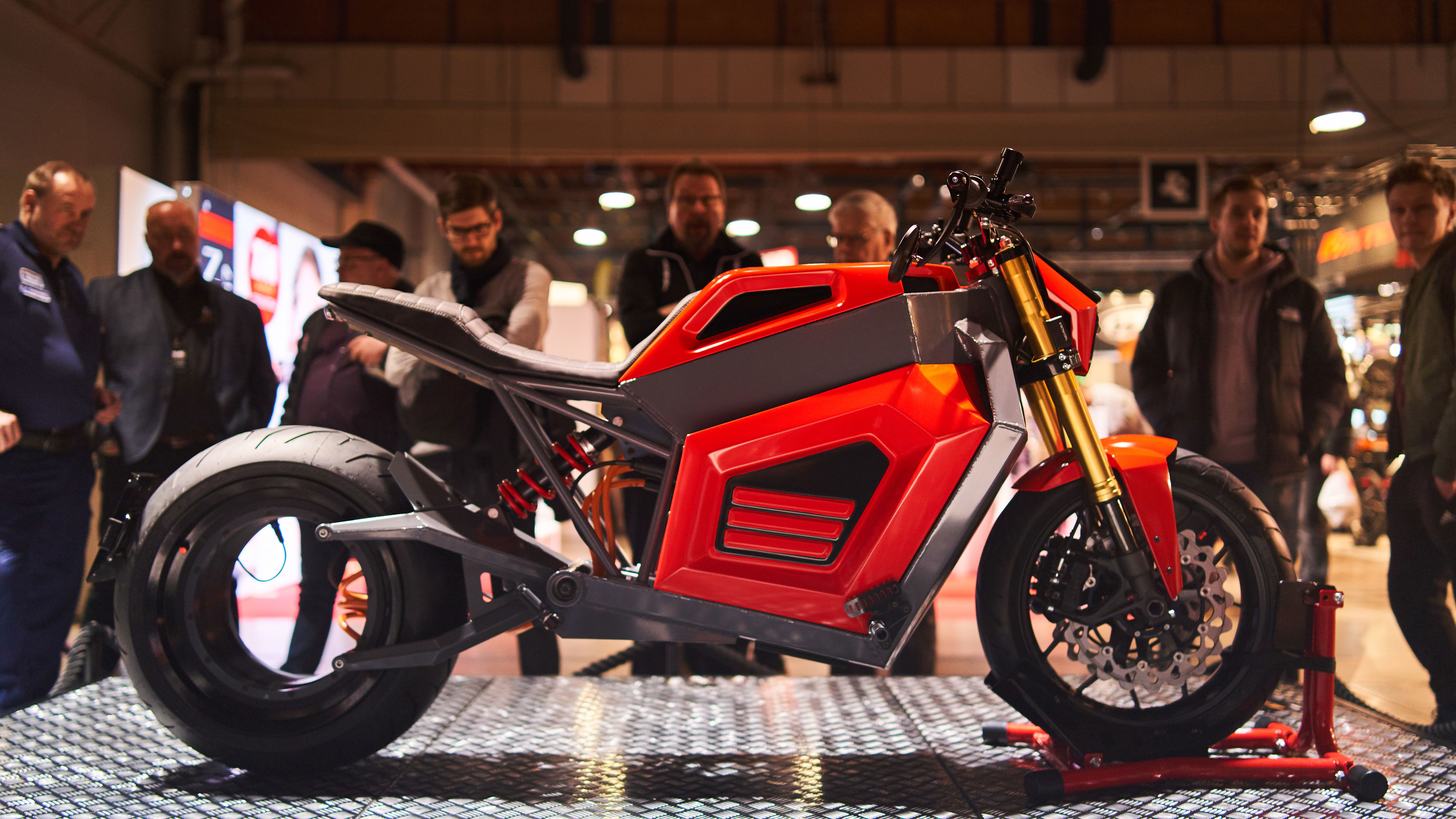 RMK E2