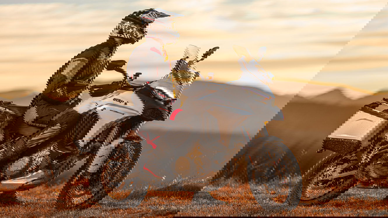 The new colour for 2022 Ducati Multistrada V4 S, Iceberg White