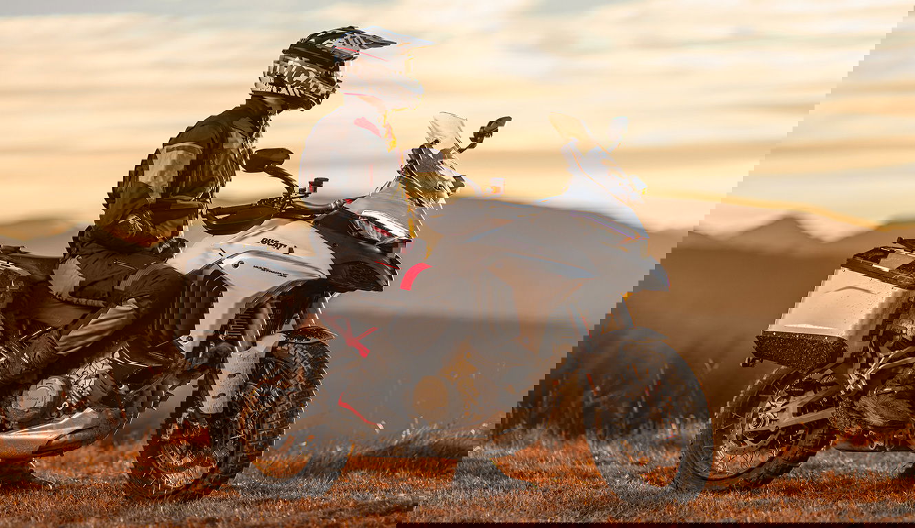 The new colour for 2022 Ducati Multistrada V4 S, Iceberg White