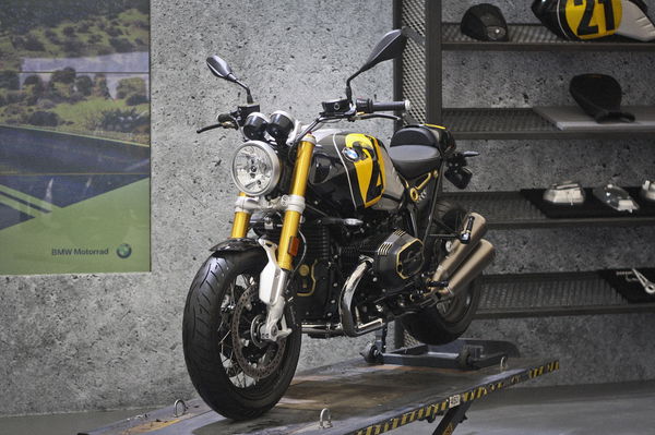 BMW R nineT Option 719