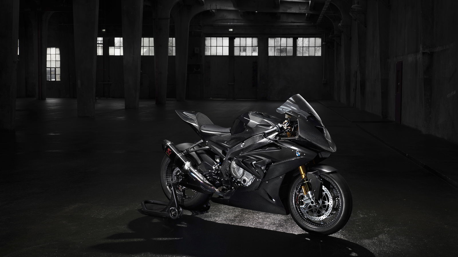 Here's BMW's promo video for the HP4 Race