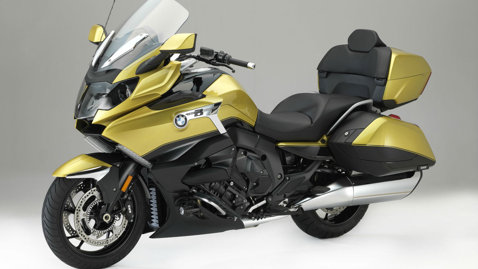 BMW K1600 Grand America debuts