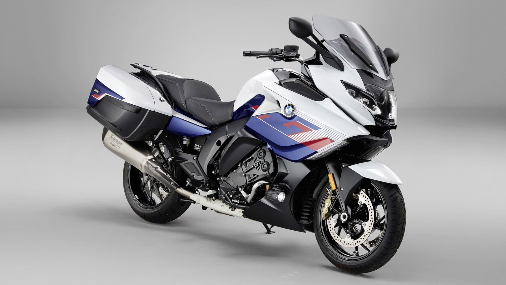BMW reveals new K 1600 sports tourer range for 2022