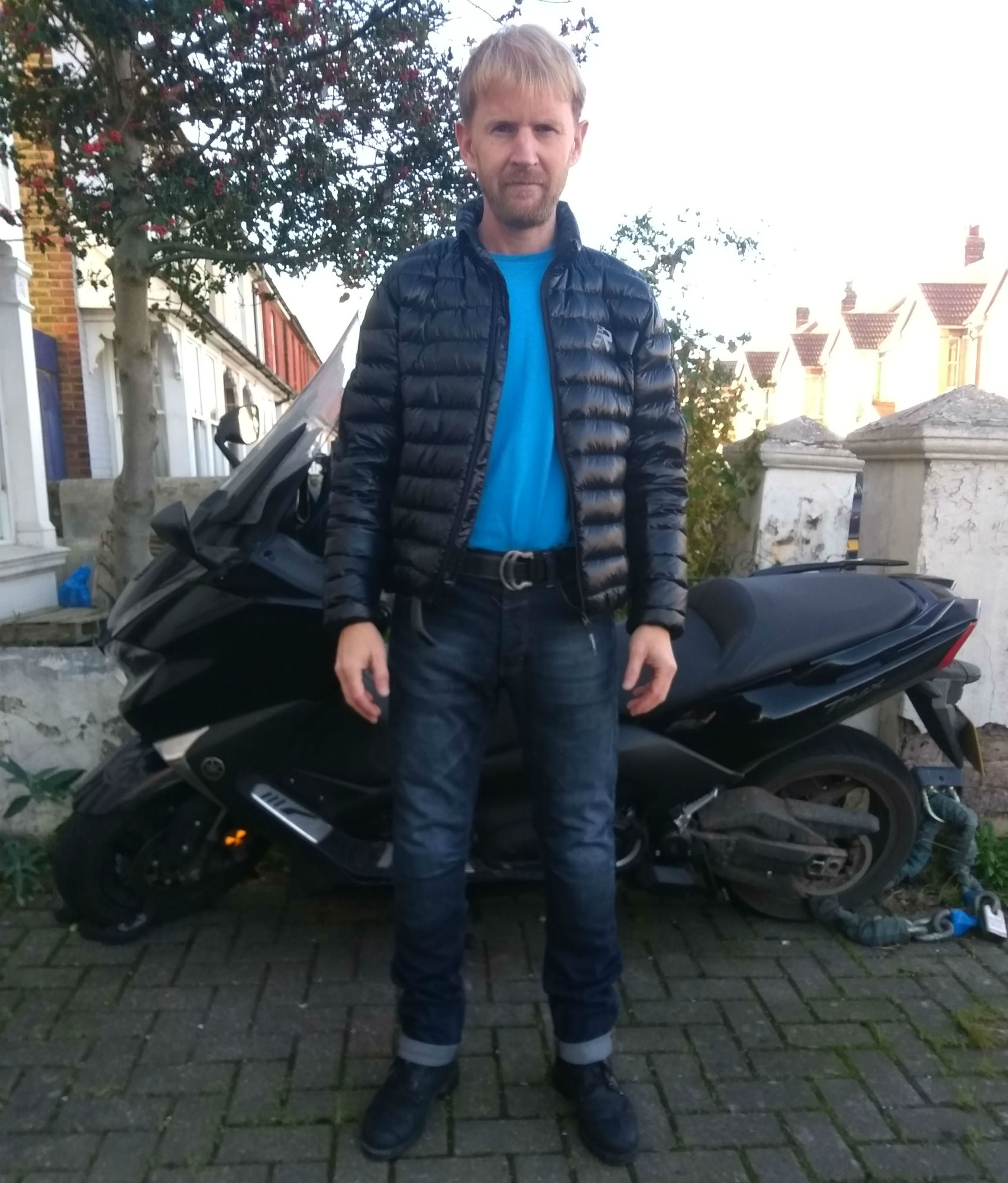 Sherlock Holmes Zaklampen Beraadslagen PMJ Legend motorcycle jeans review | Visordown