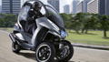 First Look: Peugeot HYmotion3 hybrid scooter