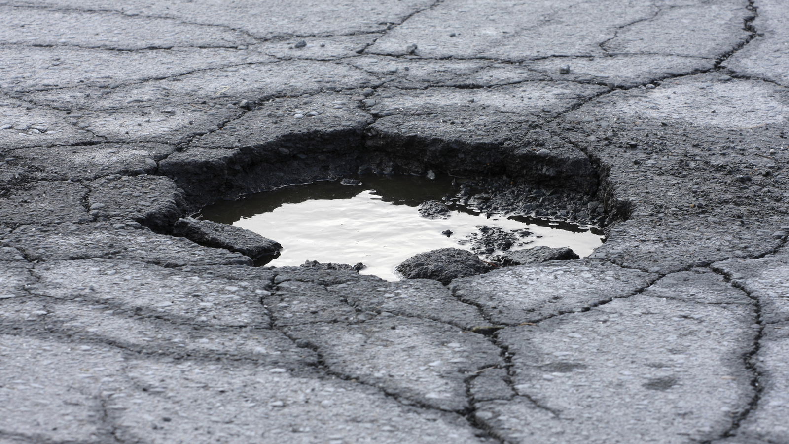 Russia led invasion of Ukraine causing pothole peril in the UK