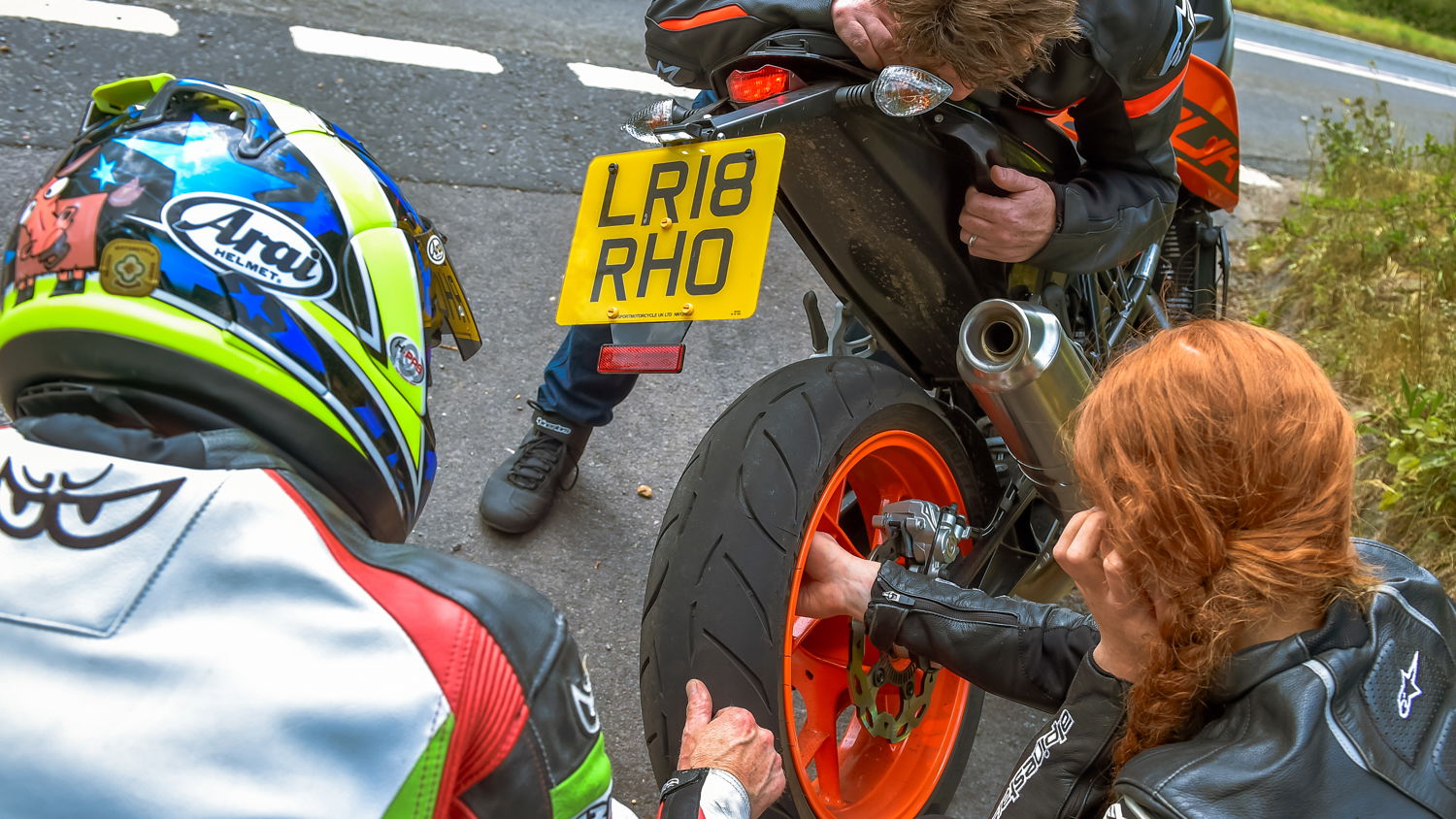 Climate activists are deflating the tyres of SUVs, but how far does it go?