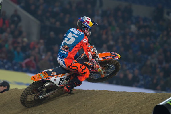 Jeffrey Herlings storms to victory at Red Bull knock out