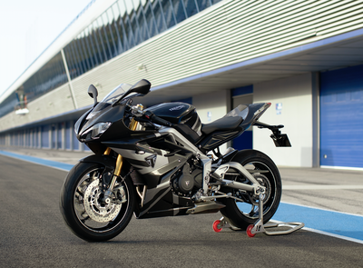 Triumph Daytona Moto2 765