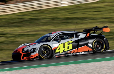 Valentino Rossi drives an Audi R8 LMS [credit: Auto Hebdo]