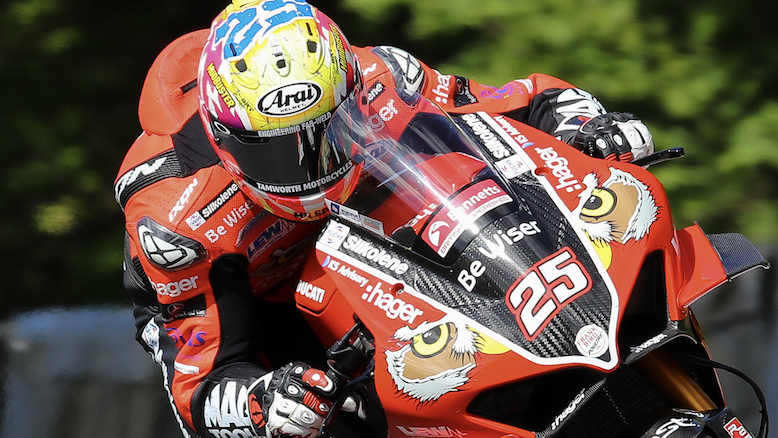 Oulton Park - Warm-up results