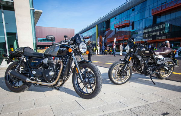 Triumph Street Cup vs Ducati Scrambler Café Racer review