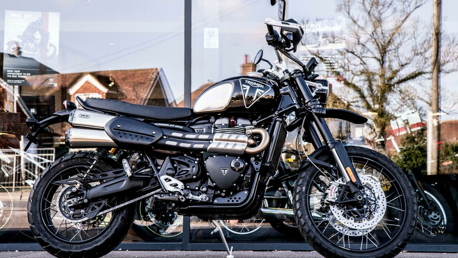 Triumph scrambler 1200 bond edition