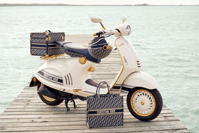 Vespa 946 CHRISTIAN DIOR