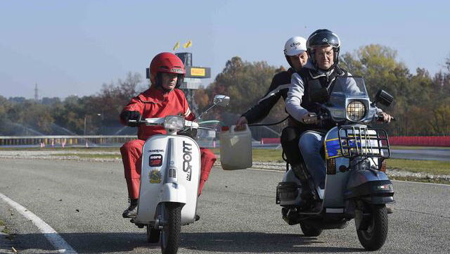 Vespa-World-Record