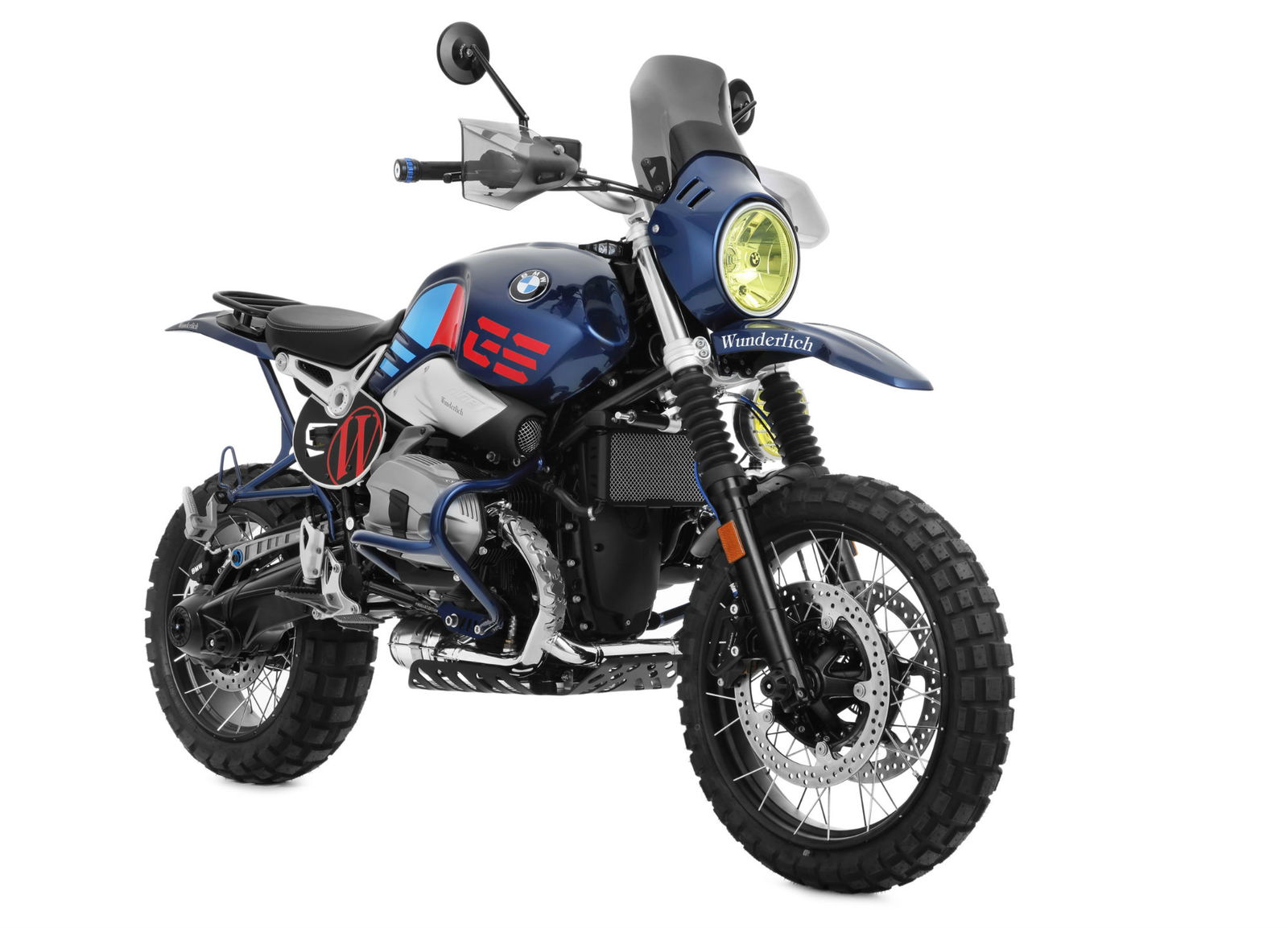 Givi top boxes become wheelie cases with new accessory