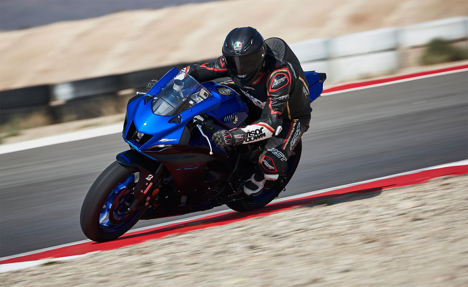 Yamaha R7 track day 2022