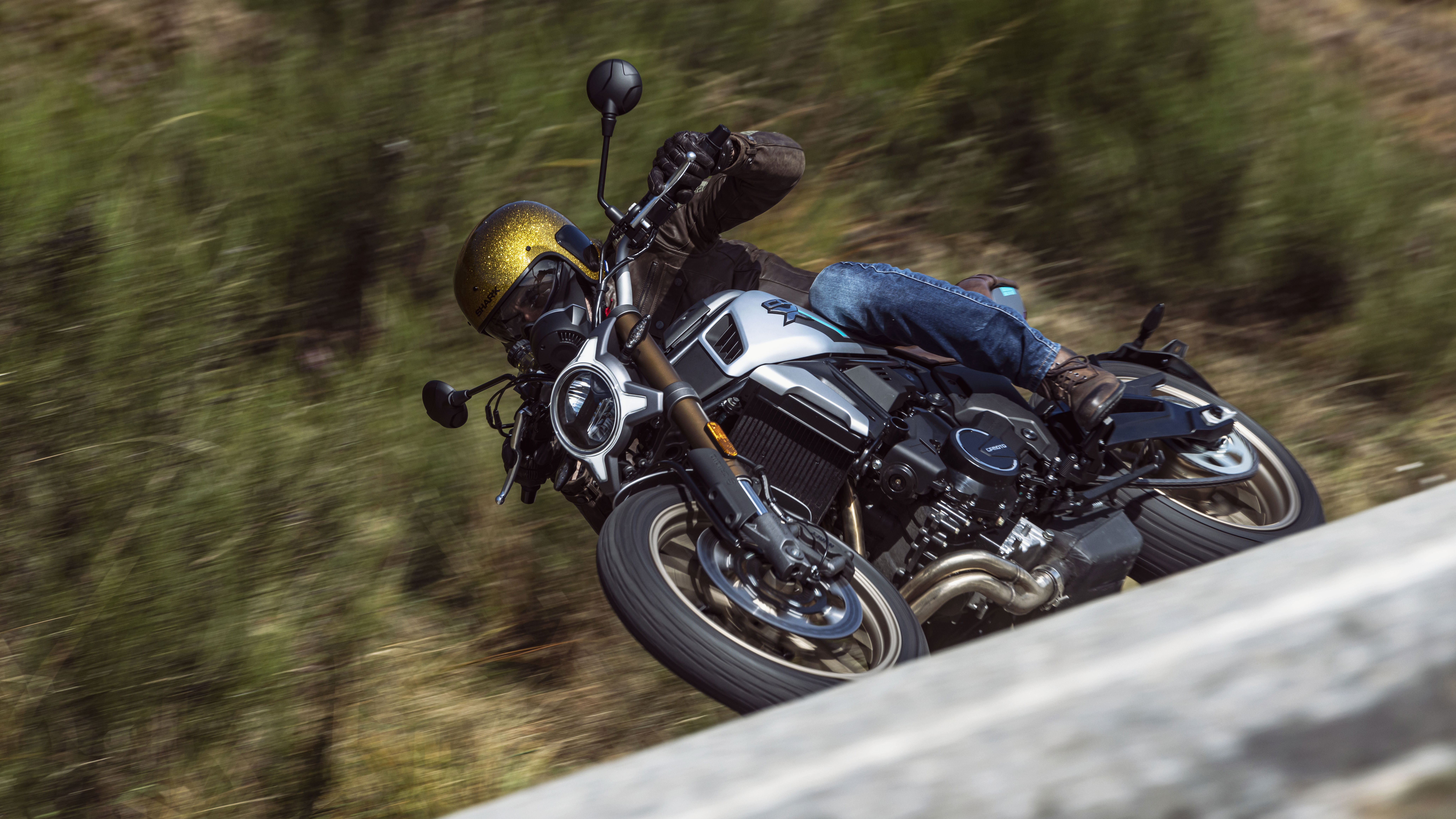 CFMOTO 700CL-X Heritage