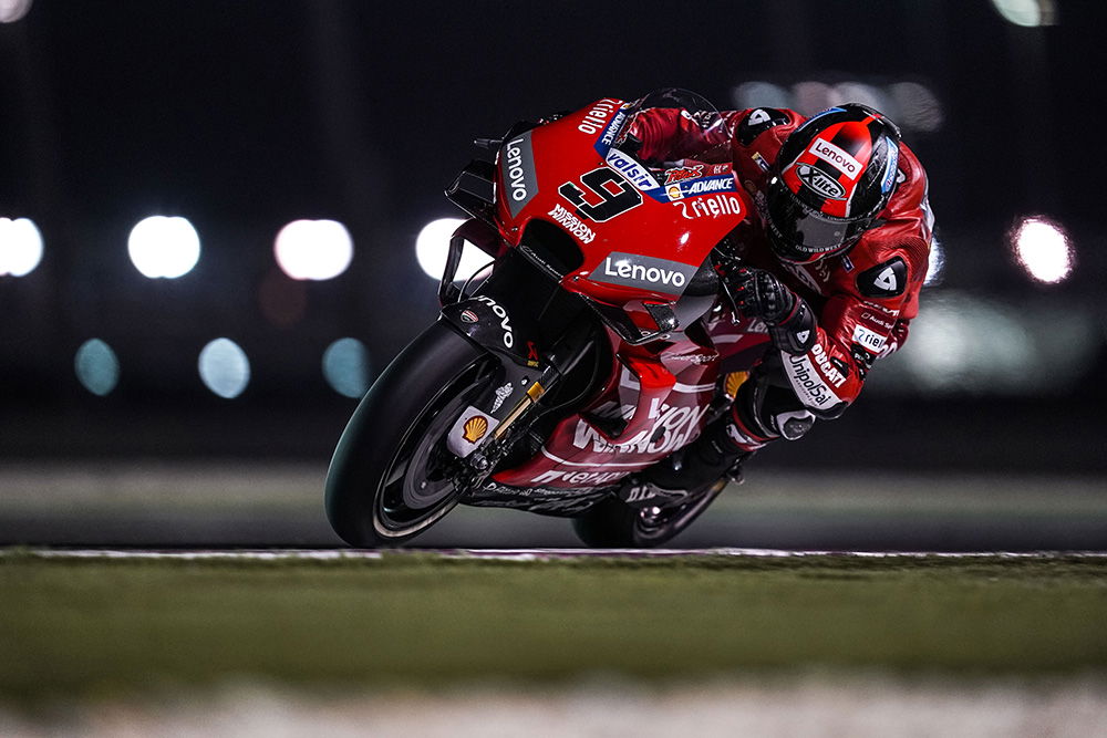 Qatar Moto2: Record lap speeds Schrotter to pole