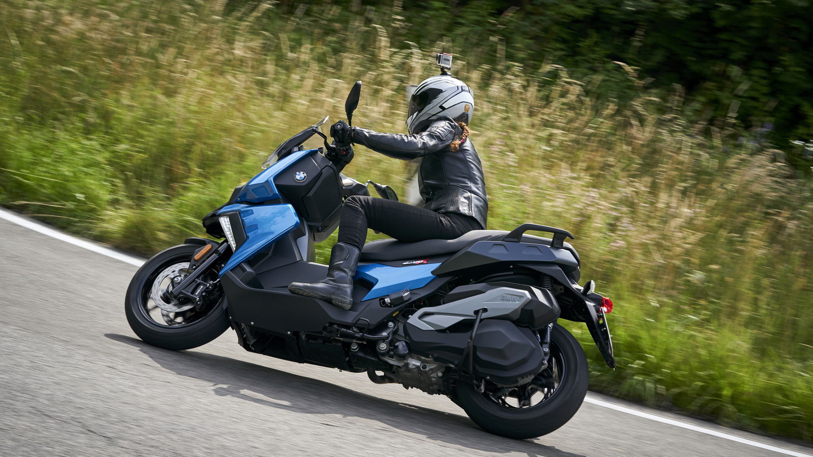First ride: BMW C400X scooter