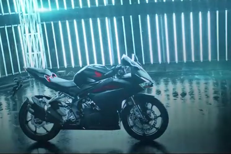 Honda officially reveals CBR250RR