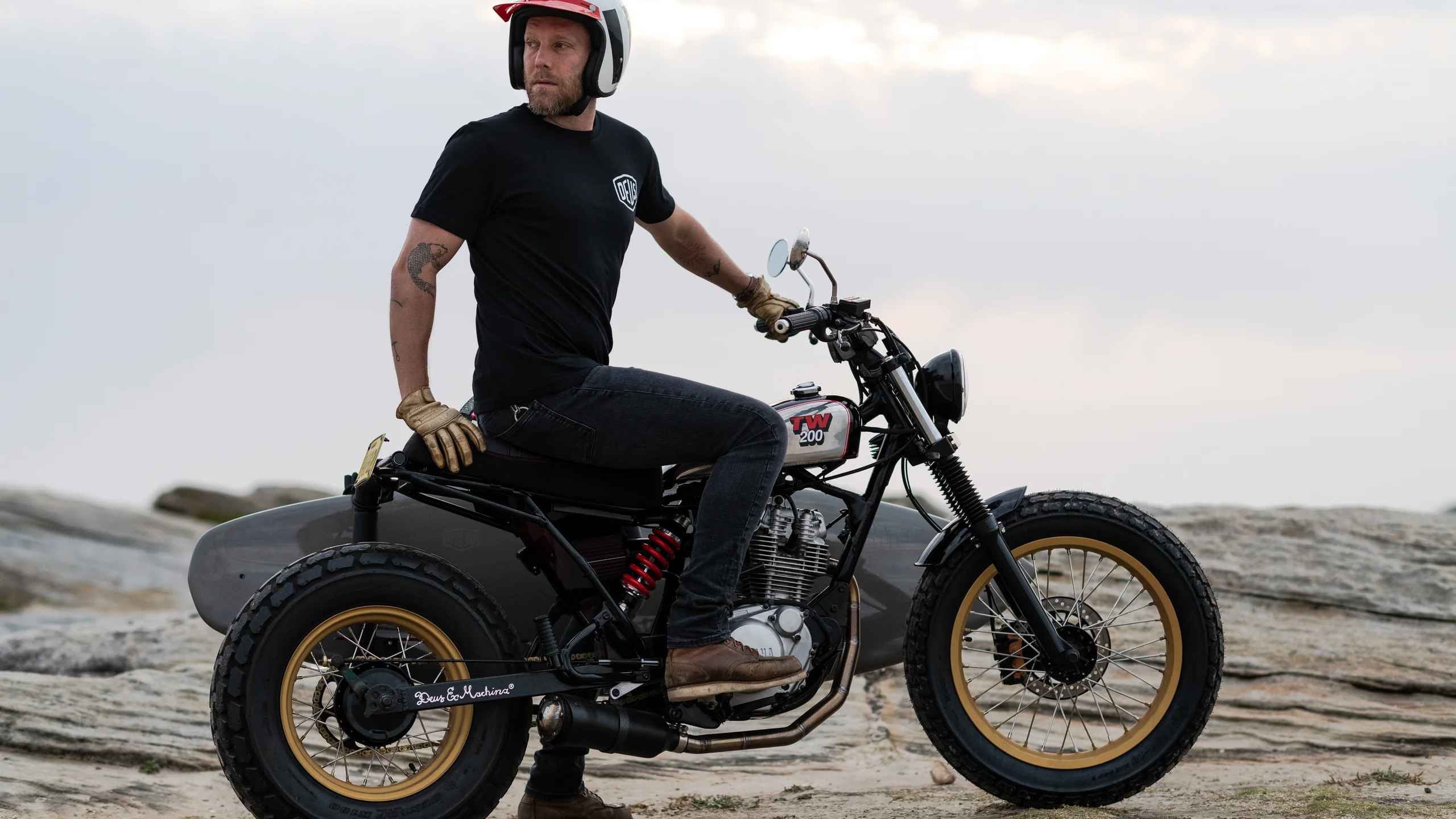 Deus XTW200
