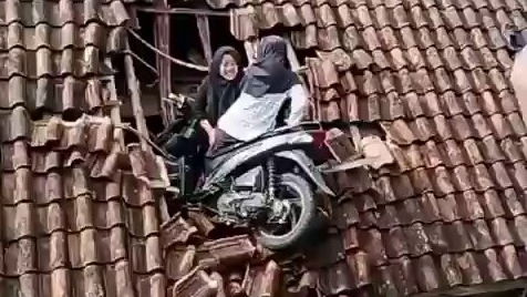 This is The Weirdest Crash We Have Ever Seen!!!