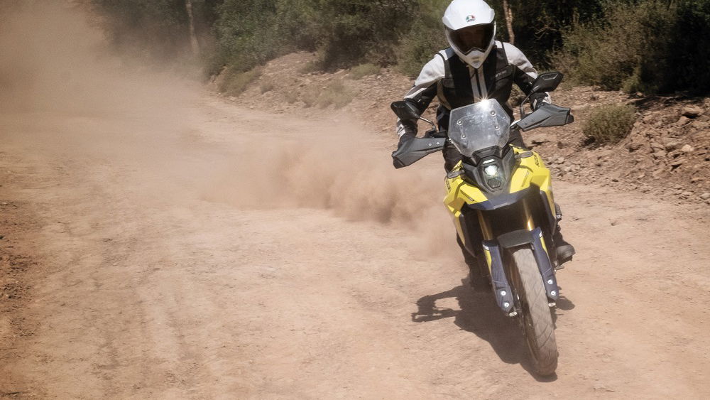 V-strom-800DE-01